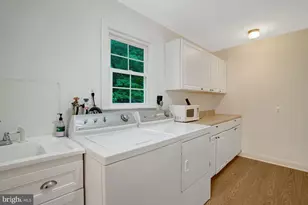 8304 Five Gates Rd, Annandale, VA 22003 - Photo 55