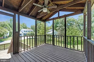 12809 Bexhill Ct, Herndon, VA 20171 - Photo 37