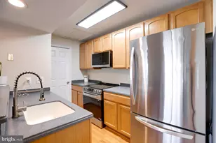 3908 Penderview Dr, Fairfax, VA 22033 - Photo 21