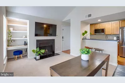 3908 Penderview Drive #638, Fairfax, VA 22033 - Photo 3