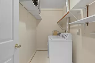 7441 Heatherfield Ln, Alexandria, VA 22315 - Photo 21