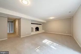 9259 Bailey Ln, Fairfax, VA 22031 - Photo 35