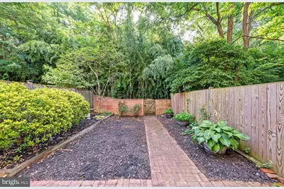 9259 Bailey Lane, Fairfax, VA 22031 - Photo 3