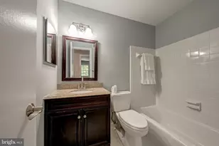 9259 Bailey Ln, Fairfax, VA 22031 - Photo 31