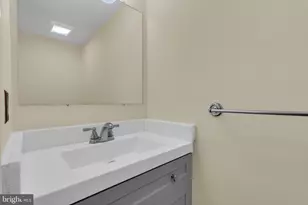 7428 Fountain Head Dr, Annandale, VA 22003 - Photo 17