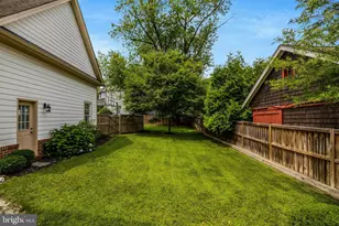 904 Locust St, Herndon, VA 20170 - Photo 67