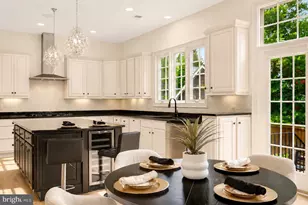 904 Locust St, Herndon, VA 20170 - Photo 15