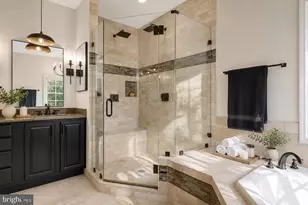 904 Locust St, Herndon, VA 20170 - Photo 27