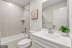 14016 Airfoil Rd, Herndon, VA 20171 - Photo 9