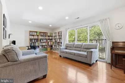 3695 Persimmon Circle, Fairfax, VA 22031 - Photo 23