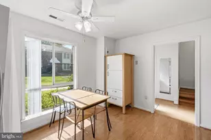 3695 Persimmon Cir, Fairfax, VA 22031 - Photo 13