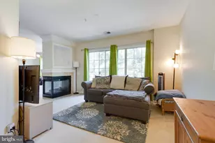 12729 Fair Crest Ct, Fairfax, VA 22033 - Photo 9