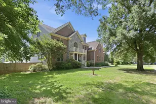 8813 Oak Leaf Dr, Alexandria, VA 22309 - Photo 3