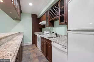 8813 Oak Leaf Dr, Alexandria, VA 22309 - Photo 47