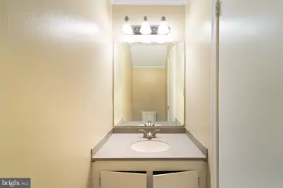 14361 Saguaro #14361, Centreville, VA 20121 - Photo 17