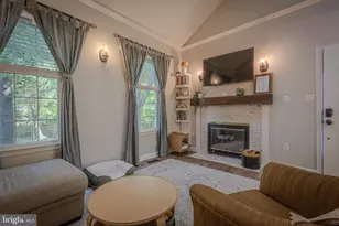 6301 Chimney Wood Ct, Alexandria, VA 22306 - Photo 25