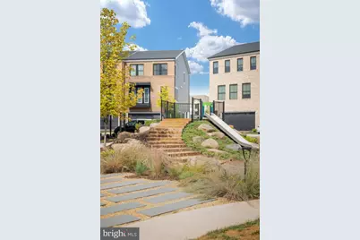 13716 Aviation Place, Herndon, VA 20171 - Photo 23