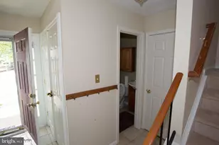 6128 Hoskins Hollow Cir, Centreville, VA 20121 - Photo 11