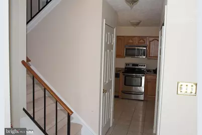 6128 Hoskins Hollow Circle, Centreville, VA 20121 - Photo 9