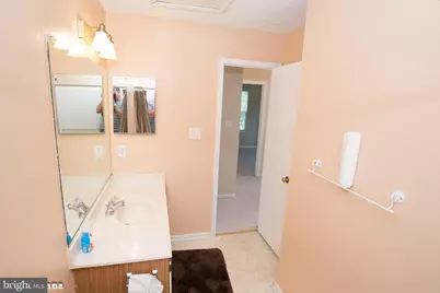 6128 Hoskins Hollow Circle, Centreville, VA 20121 - Photo 25