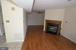 6128 Hoskins Hollow Cir, Centreville, VA 20121 - Photo 3