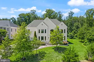 6600 Reserves Hill Ct, Annandale, VA 22003 - Photo 3