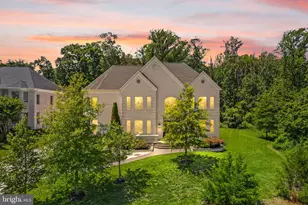 6600 Reserves Hill Ct, Annandale, VA 22003 - Photo 1