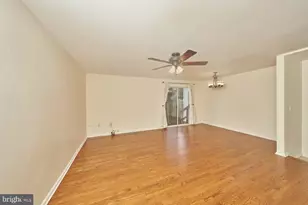 14426 Four Chimney Dr, Centreville, VA 20120 - Photo 15