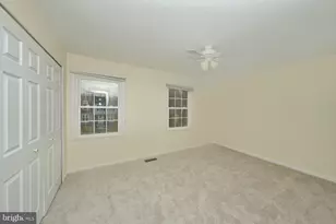 14426 Four Chimney Dr, Centreville, VA 20120 - Photo 21