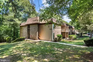 5818 Royal Ridge Dr, Springfield, VA 22152 - Photo 1