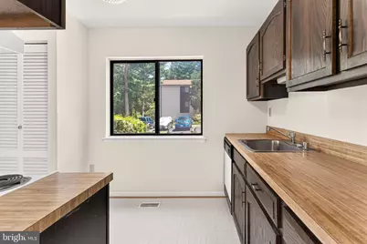 11859 Coopers Court, Reston, VA 20191 - Photo 7