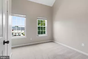 5279 Ballycastle Cir, Alexandria, VA 22315 - Photo 23