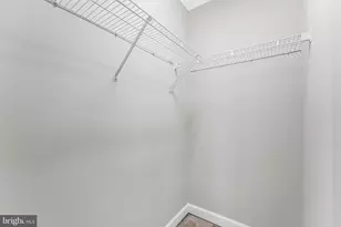 9546 Lagersfield Cir, Vienna, VA 22181 - Photo 41