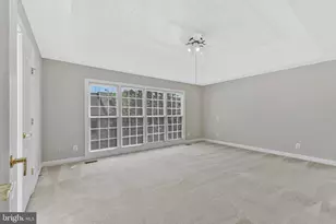 9546 Lagersfield Cir, Vienna, VA 22181 - Photo 29