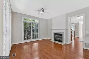 9546 Lagersfield Cir, Vienna, VA 22181 - Photo 13