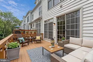 9546 Lagersfield Cir, Vienna, VA 22181 - Photo 23