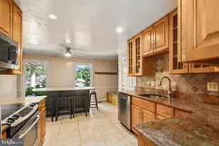 6336 Torrence St, Burke, VA 22015 - Photo 11