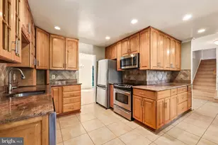 6336 Torrence St, Burke, VA 22015 - Photo 13