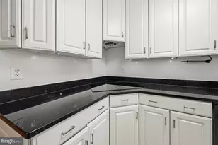 2242 Cartwright Pl, Reston, VA 20191 - Photo 29