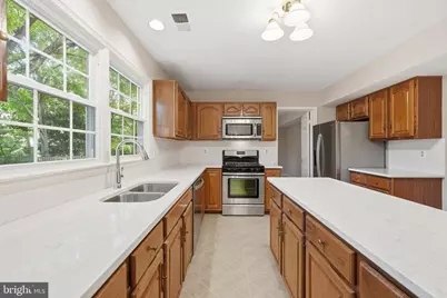 4308 Warner Lane, Chantilly, VA 20151 - Photo 5