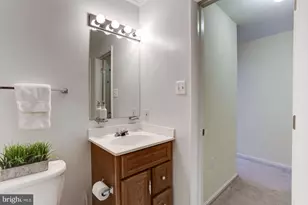 6069 Crown Royal Cir, Alexandria, VA 22310 - Photo 23