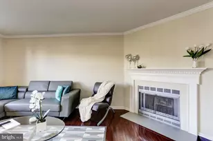 6069 Crown Royal Cir, Alexandria, VA 22310 - Photo 5