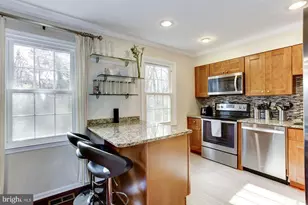 6069 Crown Royal Cir, Alexandria, VA 22310 - Photo 9