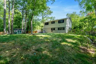 8213 Springfield Village Dr, Springfield, VA 22152 - Photo 23