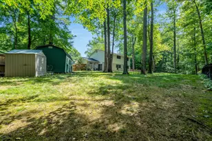 8213 Springfield Village Dr, Springfield, VA 22152 - Photo 21