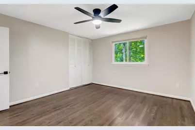 8213 Springfield Village Drive, Springfield, VA 22152 - Photo 17