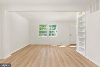 5712 Round Top Lane, Burke, VA 22015 - Photo 7