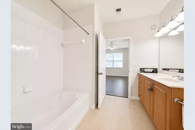 12925 Centre Park Circle #405, Herndon, VA 20171 - Photo 19