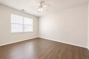 12925 Centre Park Cir, Herndon, VA 20171 - Photo 15
