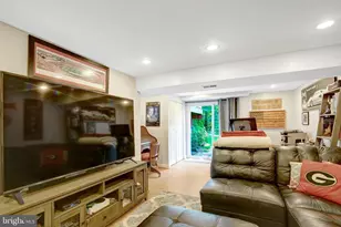 4315 Wakefield Dr, Annandale, VA 22003 - Photo 49